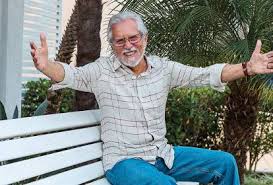 SBT confirma renovação do contrato de Carlos Alberto de Nóbrega com a emissora