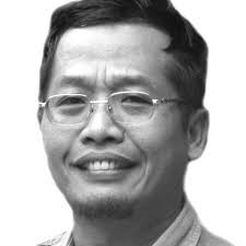 Niel Makinuddin. Senior Manager for governance and partnership, East Kalimantan program at The Nature Conservancy. GET UPDATES FROM Niel Makinuddin - headshot