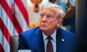 Trump wendet ein „seltenes Manöver“ an, das seit fast 50 Jahren nicht mehr durchgeführt wurde: Er kürzt die Entwicklungshilfe um 5 Milliarden Dollar.