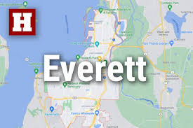 Crash after Everett double shooting closes I-5 north