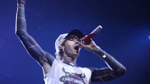 MGK's Electrifying Milwaukee Concert: A Night of Showmanship and Fan Connection