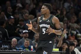 Anthony Edwards riding hot streak as Wolves face Raptors