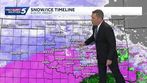 TIMELINE: Winter storm warning expanded as snow, ice and sleet expected Friday in Oklahoma
