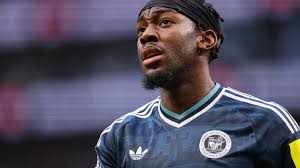 Anthony Elanga Dismisses 'Nonsense' Flop Claims, Supported by Football Legend