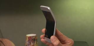 Résultat de recherche d'images pour "iphone bend"