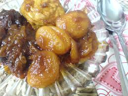 نتیجه تصویری برای خورش آلو اسفناج با مرغ