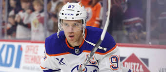 NHL DFS Picks & FanDuel Strategy Guide: Top Plays for Feb 3 Slate
