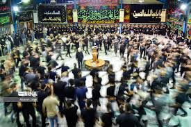 انس با قرآن در شبی که به اندازه ۷۰ سال عبادت است