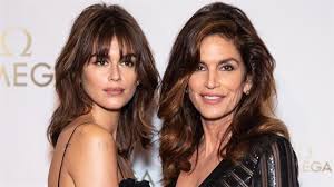 Why Kaia Gerber Says Growing Up Around Naked Pictures of Mom Cindy Crawford Was a “Gift”