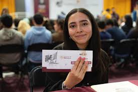 Michoacán tendrá más becas: ‘Gertrudis Bocanegra’ llegará a un millón de jóvenes