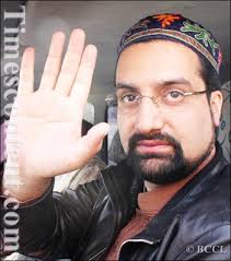 Kashmir separatist leader and Hurriyat chief Mirwaiz Moulvi Omar Farooq at Srinagar airport on March 24 - Mirwaiz-Moulvi-Omar-Farooq
