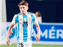 El dilema de los juveniles en el Mundial: por qué Scaloni posterga a Nico Paz y al «Colo» Barco pese al pedido de los hinchas