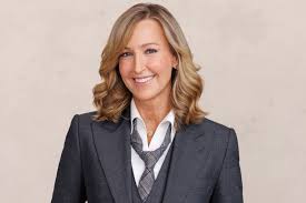 Lara Spencer Wakes Up for Good Morning America at 4:10 a.m. But Her Dogs Nearly Make Her Late Every Day (Exclusive)