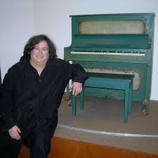 Pianistin Rachel Kaufman: Spielte das “Casablanca”-Klavier bei der ... - Pianist-Rachel-Kaufman