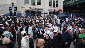 Yankees and Angels Fans Brawl in Stands During Frustrating Loss