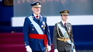 Recepción en el Palacio Real: Felipe VI, el vestido de Letizia y el uniforme de Leonor, en directo