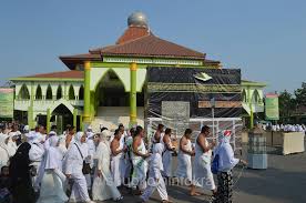 Hasil gambar untuk MASJID AGUNG KAB KARANGANYAR