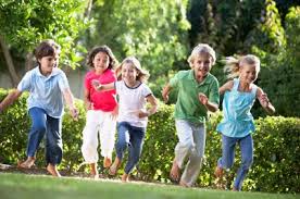 Resultado de imagen de niños jugando en el parque