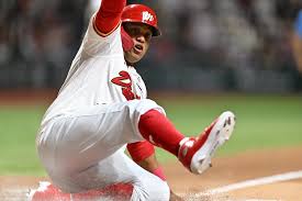 Diablos Rojos inician con triunfo ante Piratas su camino hacia el tricampeonato