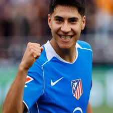 El veredicto del 'Cholo': Diego Simeone deshace en elogios a Obed Vargas tras su año de consolidación con el Atlético de Madrid