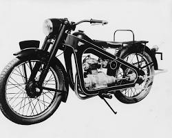 ライラック マーベリック オートバイの画像