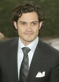 Prince Carl Philip. The Prince looks quite handsome with his swept back loose curls. - Prince%2BCarl%2BPhilip%2BShort%2BHairstyles%2BShort%2Bg6w9bOpD51Ul