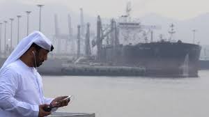 Gli Emirati arabi lasciano l’Opec. Un duro colpo per l’Arabia Saudita e il cartello del petrolio