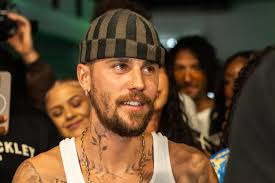 Justin Bieber Surprise Releases 'Swag II' Album