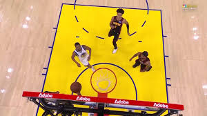 Stephen Curry during the game against the Hawks