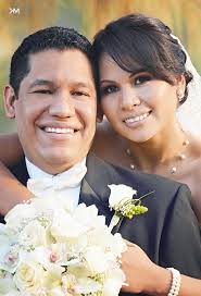 Los padres de los recién casados son los señores: Luis Ismael Castillo Flores, Norma Flores ... - 2651708