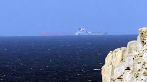 Iran Reopens and Closes Hormuz Strait Amidst US Tensions and Ceasefire