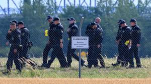 Flughafen Leipzig/Halle nimmt Spezial-Radar in Betrieb – Diskussion über Zuständigkeiten bei Drohnenabwehr — Deutschlandfunk