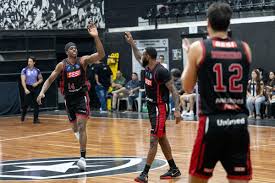 Georginho flerta com triplo-duplo em vitória do Franca no NBB