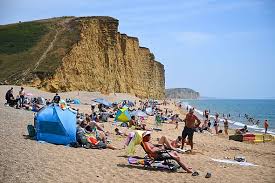 Met Office delivers verdict as 29C September heat blast bakes UK — AOL.co.uk