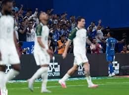 الهلال يقسو على الأهلي بثلاثية ويعتلي الصدارة