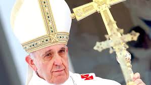 &lt;b&gt;IKKE I JUNGELEN:&lt;/b&gt; Pave Frans med hatt og IKKE I JUNGELEN: Pave Frans med hatt og kors. Foto: NTB Scanpix - Pave_Frans