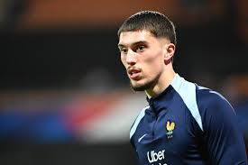 Robin Risser: Retour Imminent en Ligue 1 Après Son Choc! ⚽️