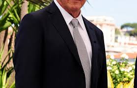 Dustin Hoffman always has the same answer for fans wanting an autograph