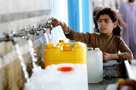 Resultado de imagen para A los palestinos les roban el agua y después se las racionan 2 veces por semana