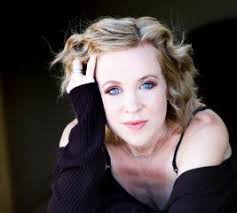 In February of &#39;07 our midday host Marion Dries got to interview one of her all time favorite musicians, Kristin Hersh. They had a great conversation about ... - kristinhersh