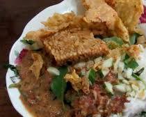 Surga kuliner solo nasi pecel Nasi Pecel Bu Parmi