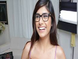 תוצאת תמונה עבור من هي ميا خليفة