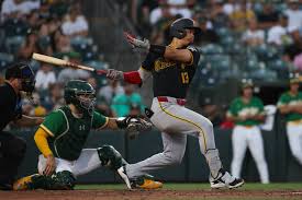 Brandon Lowe’s 9th-inning homer helps Pirates complete comeback over Athletics