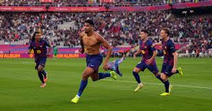 Barcelona 2-1 Girona: Gol agónico de Araujo manda a los campeones a la cima