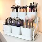 Makeup brush organizers