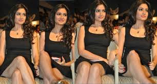 Image result for worst wardrobe malfunctions bollywood