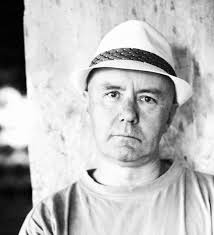 Irvine Welsh - JEFFREY DELANNOY. Un flic d&#39;Edimbourg, en convalescence en Floride à la suite d&#39;un cas irrésolu de meurtre d&#39;enfant, se retrouve plongé dans ... - 17058_welsh_14jeffreydelannoy