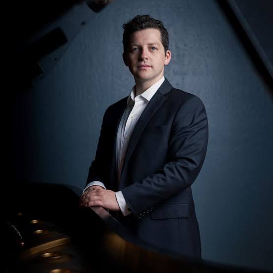 Henry Kramer Performs Schubert, Han Lash, Ravel, at Bargemusic