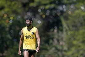 Multicampeão na Europa e com passagens por gigantes do Brasil, Diego Costa oficializa aposentadoria