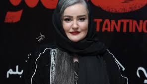 چهره ها/ قابی از نعیمه نظام‌دوست و رضا نیکخواه در یک مراسم